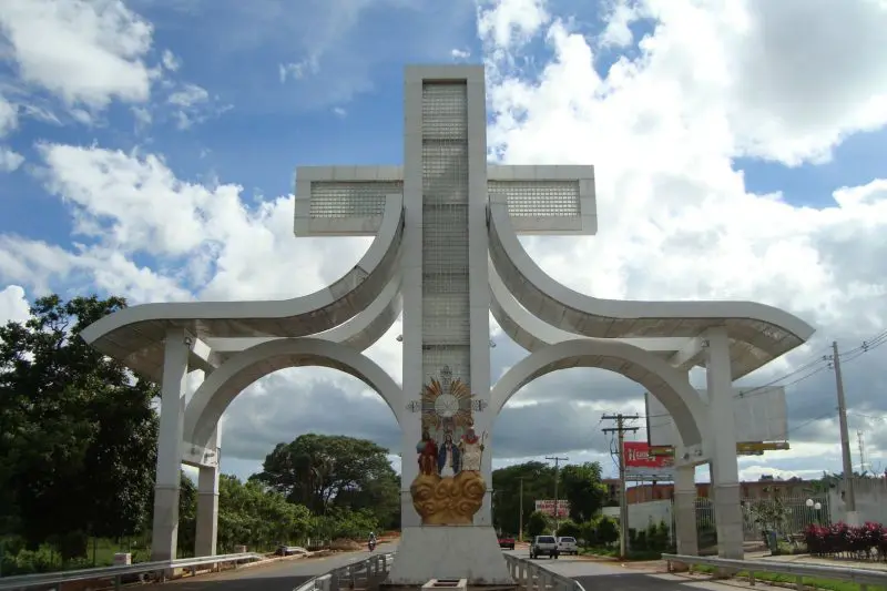 Portal da Fé na entrada de Trindade é um dos marcos da cidade (foto divulgação)