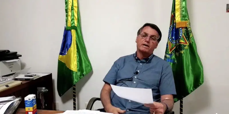 Jair Bolsonaro reclama de bloqueio de contas no Facebook de seus aliados