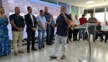 Vilmar Mariano anuncia pacote de obras à infraestrutura de Aparecida de Goiânia. Foto: Divulgação Altair Tavares