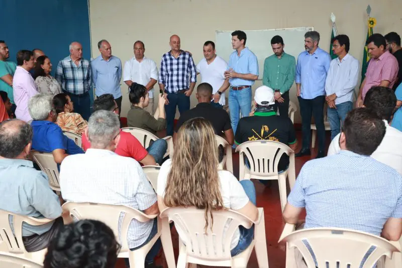 Daniel Vilela reúne-se com produtores de arroz em Luiz Alves, distrito de São Miguel do Araguaia. Foto: André Costa