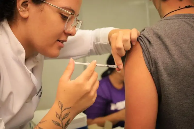 Prefeitura de Goiânia segue com vacinação contra Influenza: objetivo é melhorar a cobertura vacinal, que hoje está em 31,42% do público-alvo - Foto: SMS