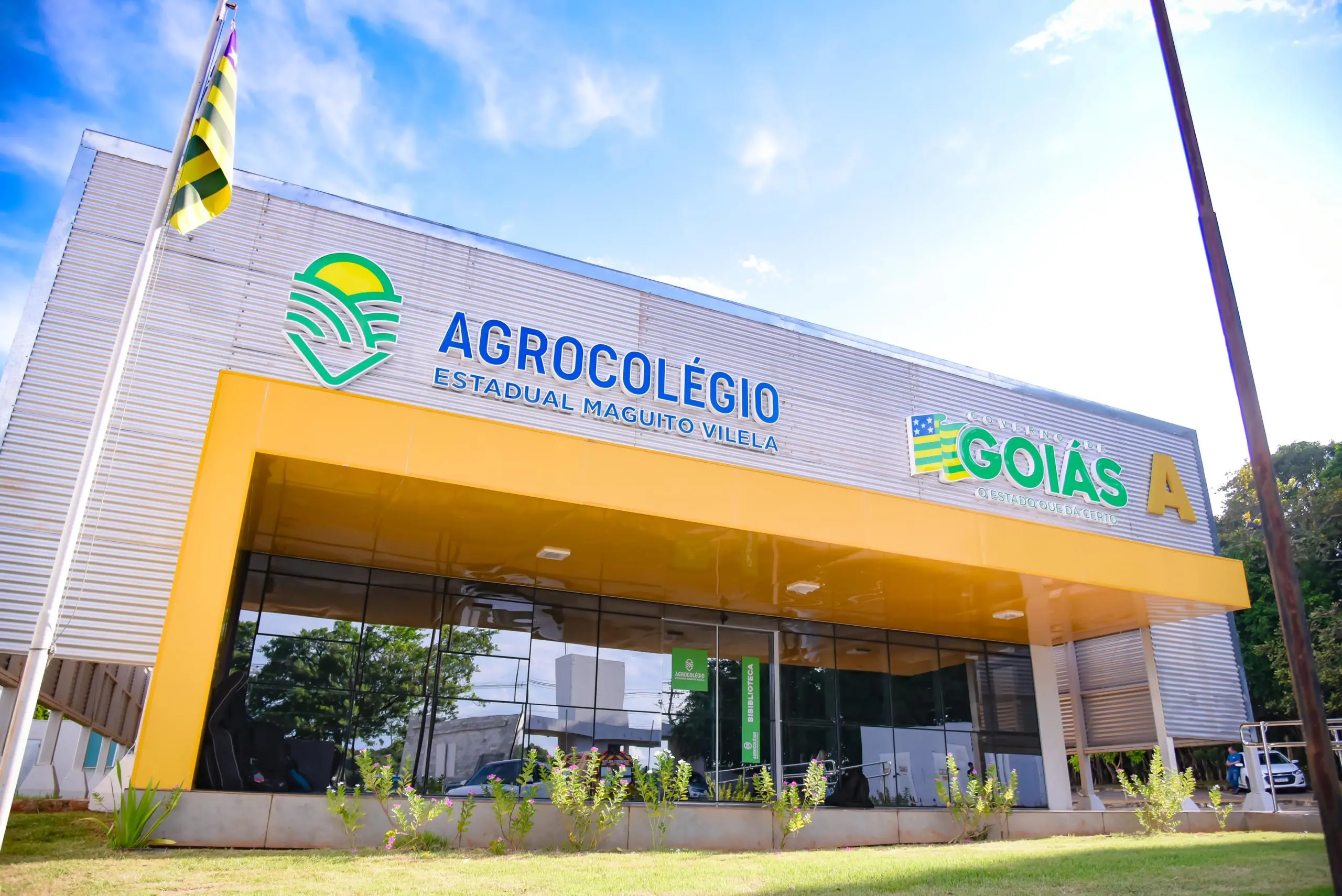 Caiado inaugura Agrocolégio Maguito Vilela com foco na capacitação rural