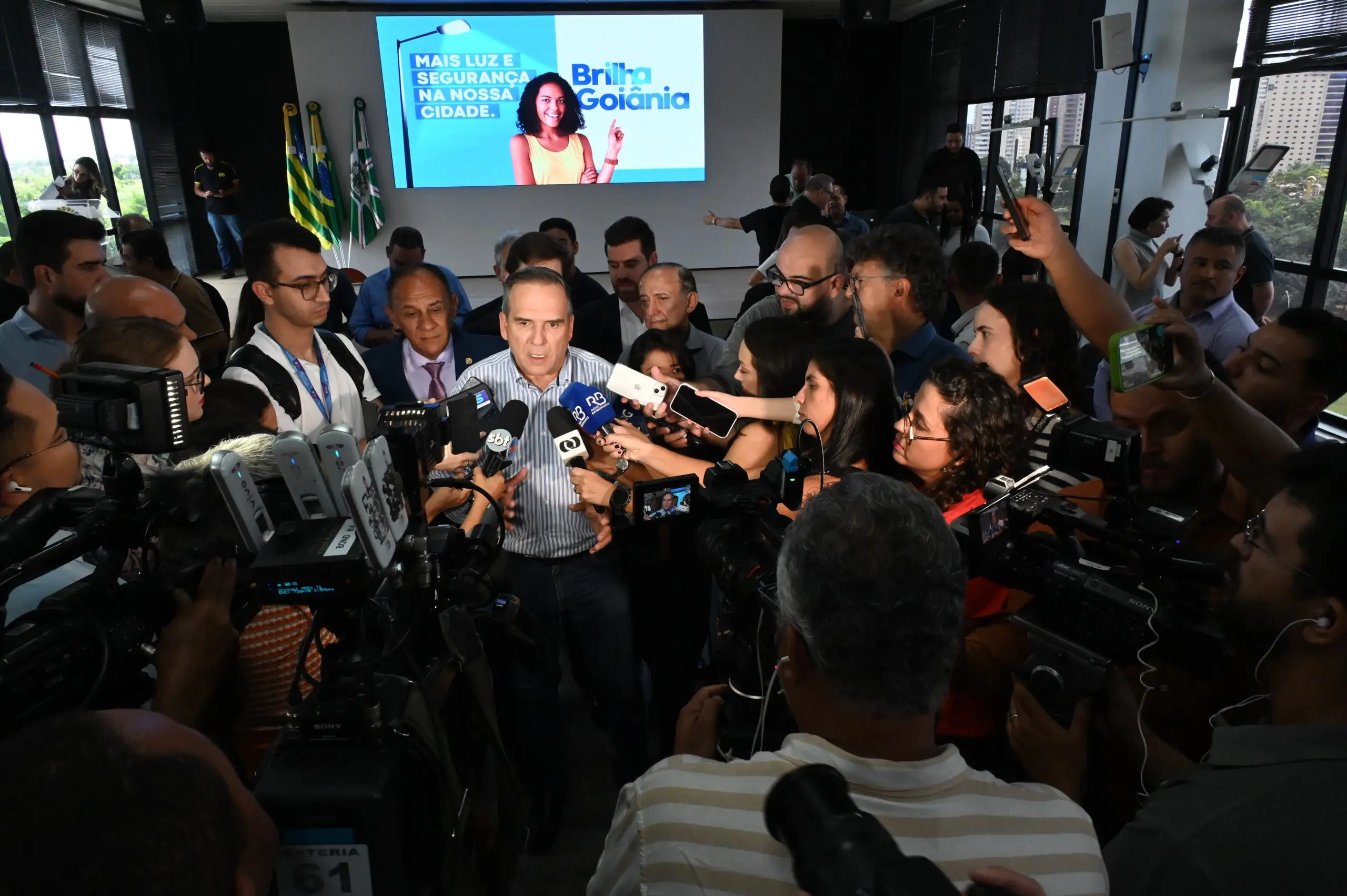 Brilha Goiânia é lançado com objetivo de trocar toca iluminação da cidade