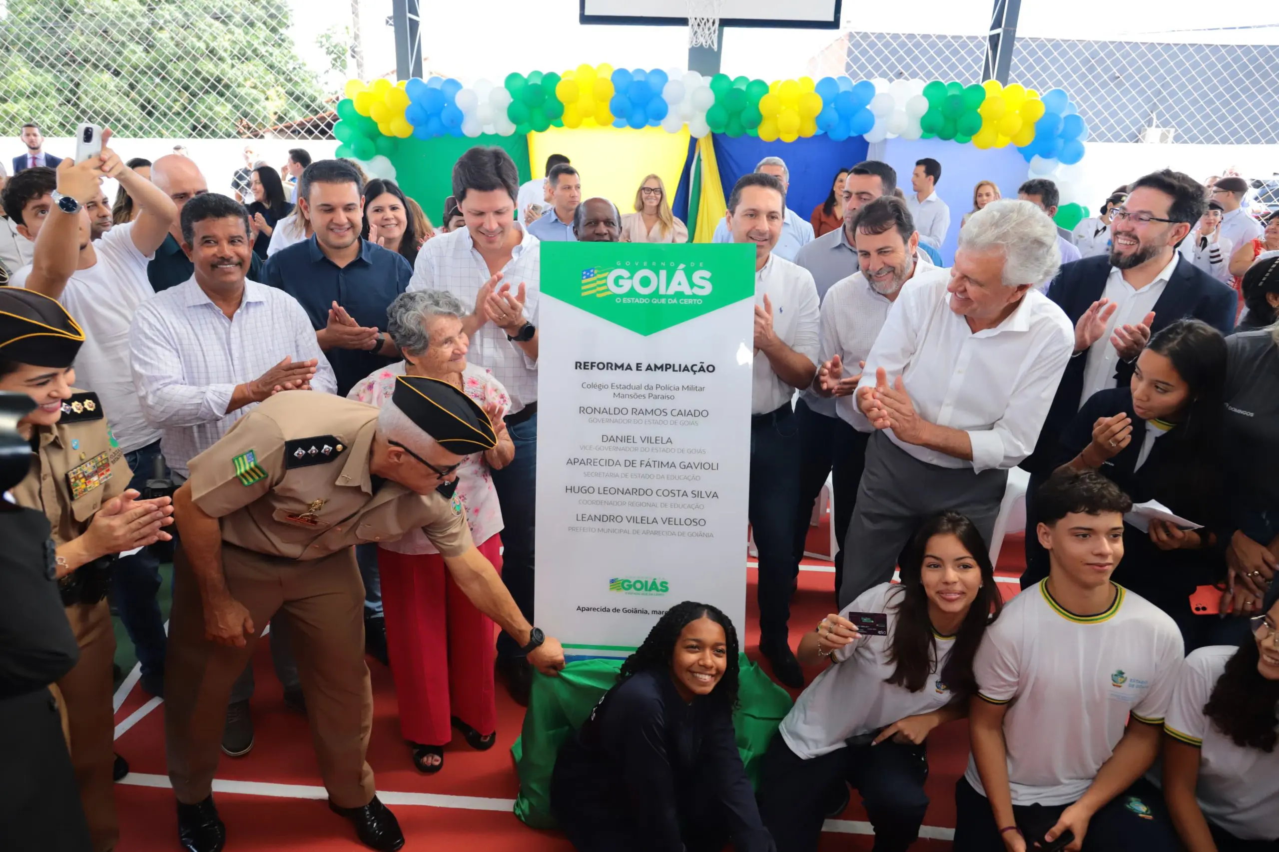 Caiado entrega reforma de colégios militares em Aparecida e Hidrolândia