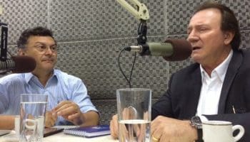 Júnior Friboi (Esq.) entrevistado por Altair Tavares na Rádio 730, em 2015