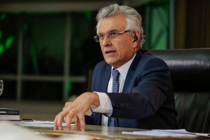 Caiado estendeu o decreto de reabertura do comércio