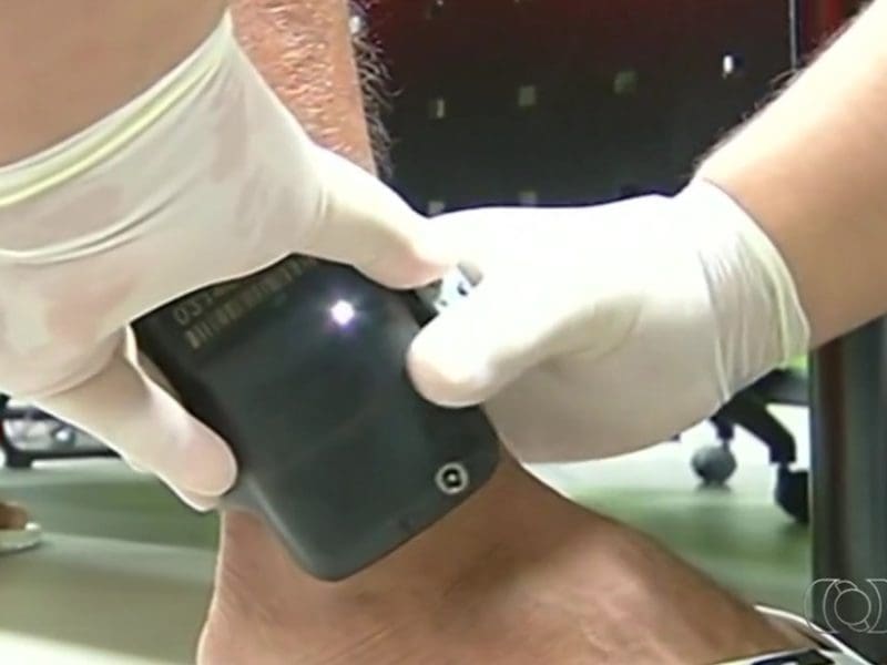 Prisão domiciliar: saiba o que Bolsonaro está proibido de fazer