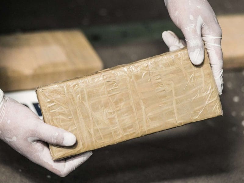 cocaine-drug bulgaria carro embaixada brasil cocaina