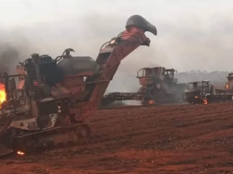 incendio canavial são simão