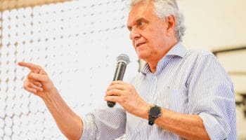 servidores da educação goiás ronaldo caiado