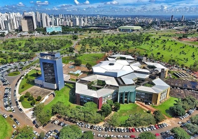 Novo sistema de análise e aprovação de projetos, lançado pela Prefeitura de Goiânia na última segunda-feira (6/5), é mais uma ferramenta implementada para desburocratizar e dar celeridade aos serviços | Foto: Secom