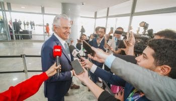 Governador representou os interesses de Goiás no colegiado, com a presença do presidente Lula; dívidas dos estados, assistência social e educação pautaram discussão