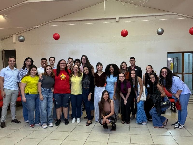 A pré-candidata reafirmou seu compromisso com os jovens, destacando que ouvir suas vozes é essencial para construir uma Goiânia mais justa e inclusiva.