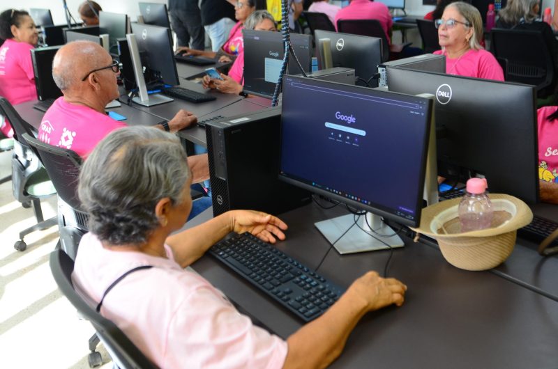 Goiás Social abre inscrições para cursos gratuitos de inclusão digital para pessoas com mais de 60 anos