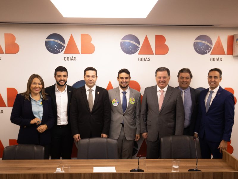 Matheus firma compromisso com OAB em fazer uma política diferente