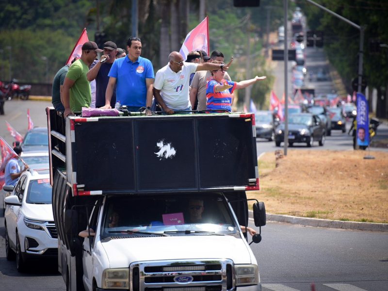 Rogério encerra campanha com grande carreata de 30 km e participação de mil carros