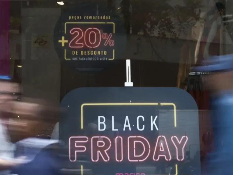 Black Friday: maioria dos consumidores deve gastar de R$ 201 a R$ 500