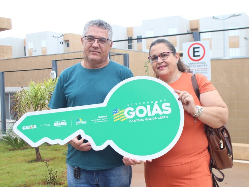 Governo de Goiás entrega apartamentos a 496 famílias de Goiânia