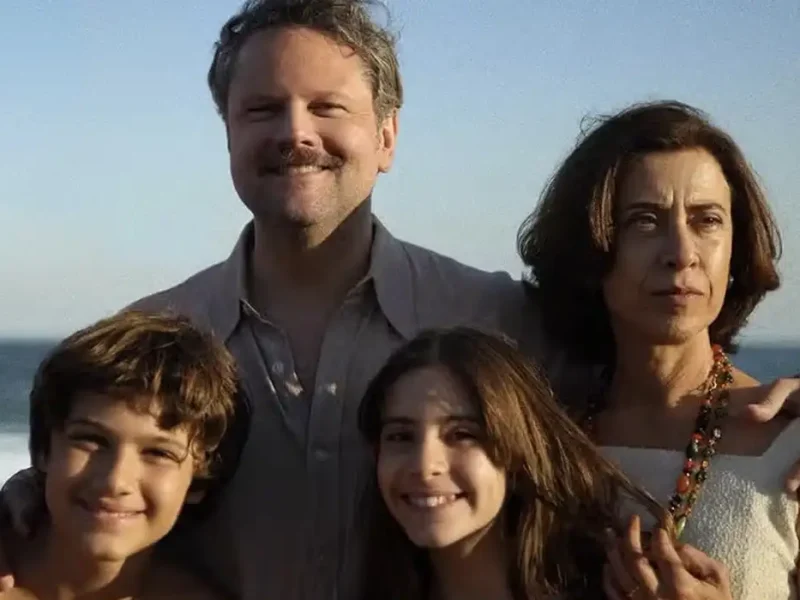 Fernanda Torres leva Globo de Ouro por atuação em Ainda Estou Aqui