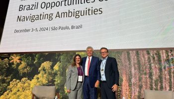 Caiado destaca reestruturação do estado de Goiás, durante conferência em São Paulo