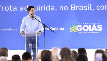 Governo de Goiás avança na renovação da frota de transporte coletivo com entrega de 46 novos ônibus