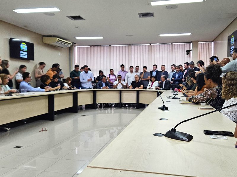 Mabel muda discurso e adia redução no número de secretarias