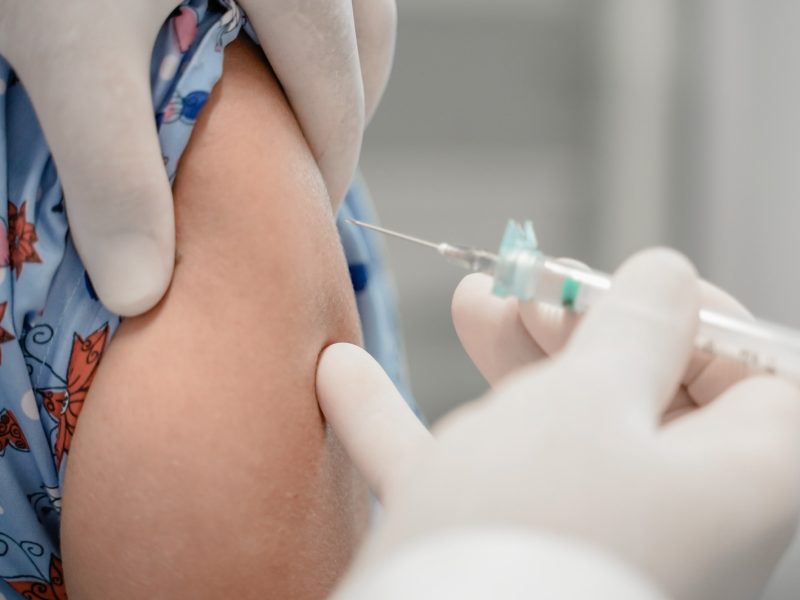 Goiás retoma crescimento das coberturas vacinais em 2024