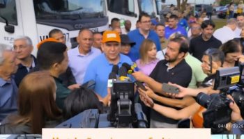 Sandro Mabel faz apelo à população durante mutirão em Goiânia