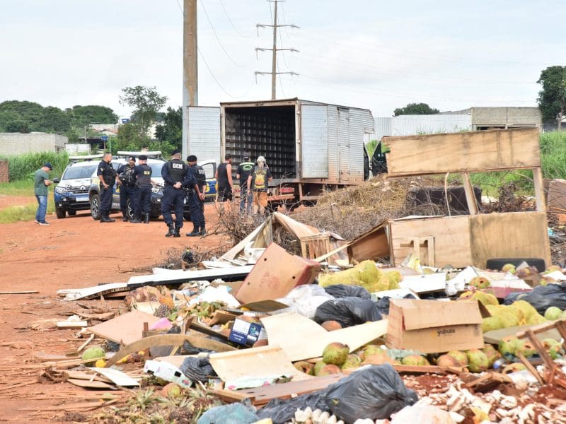 Operação Aparecida Limpa faz nova apreensão em flagrante de descarte irregular de entulho