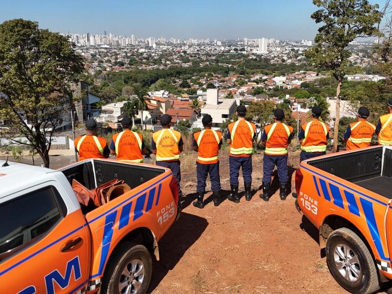 Defesa Civil de Goiânia divulga canais para alertas sobre perigos de chuvas e alagamentos