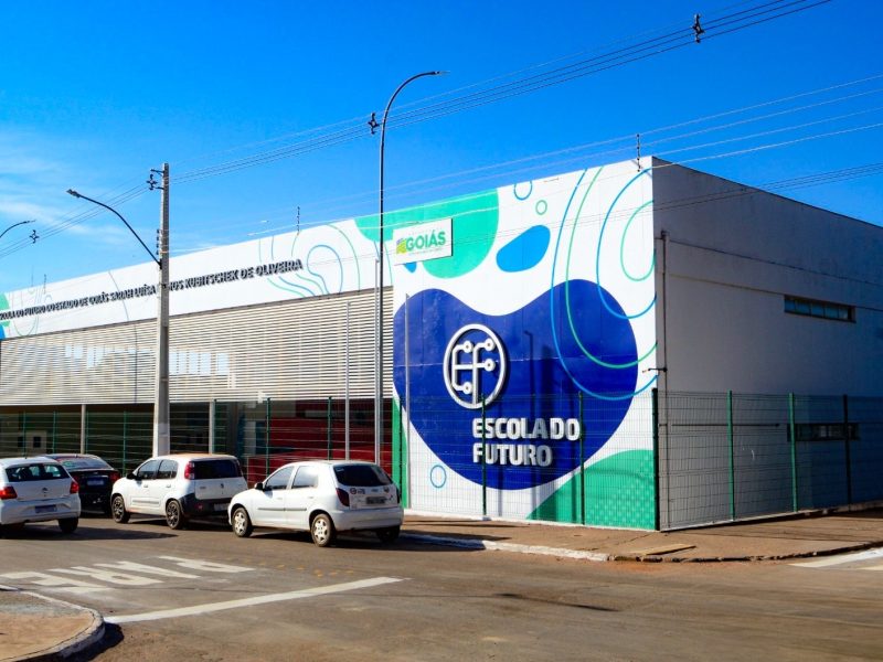 Governo de Goiás anuncia reajuste para professores das Escolas do Futuro e músicos da Filarmônica