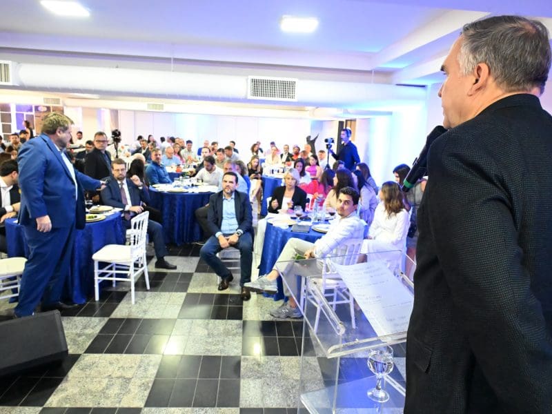 Mabel destaca importância da parceria com o setor produtivo, em reunião na Acieg