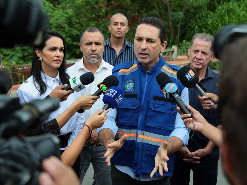 Gestão Vilela prioriza limpeza de Aparecida e pede apoio da população