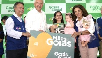 Governo de Goiás inicia pagamento de novo valor do Mães de Goiás