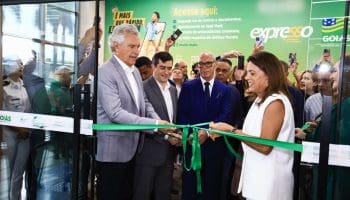 Inaugurado novo Vapt Vupt Praça Cívica