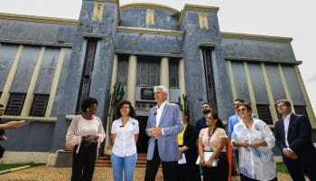 Caiado vistoria obras de recuperação e restauro de prédios históricos da Praça Cívica