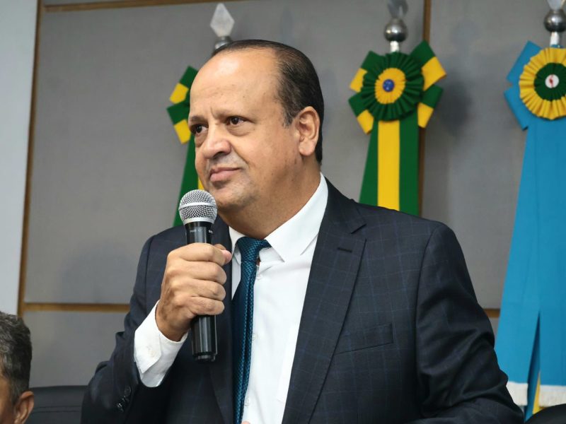 refeito reeleito, Kleber Marra (MDB) anunciou a revogação da Lei que criou a cobrança da Taxa de Preservação Ambiental- TPA, em Caldas Novas.