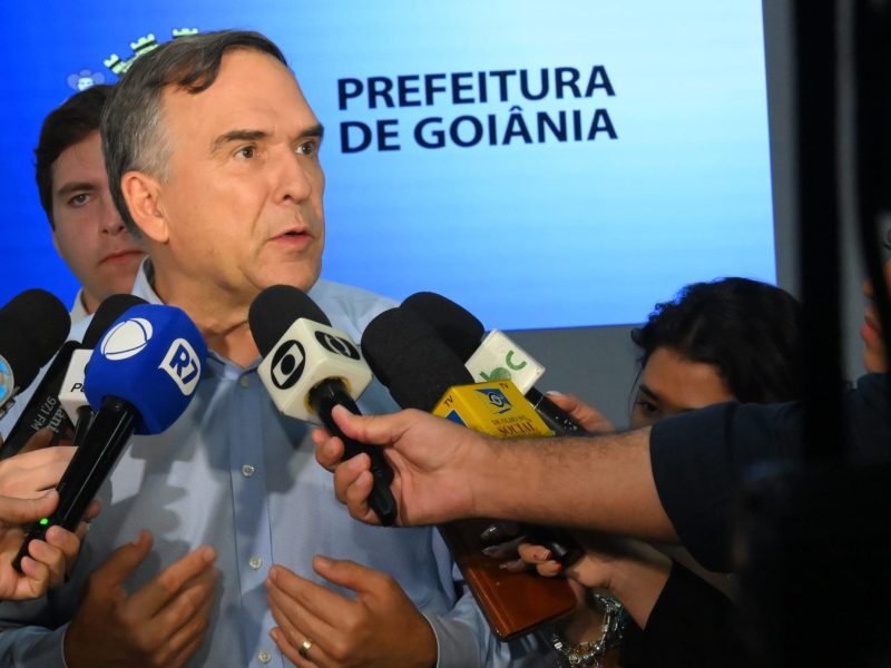 Mabel quer mais agilidade na retirada de fios soltos nos postes