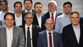 Vilela participa de reunião com o Ministro de Relações Institucionais, Olavo Noleto