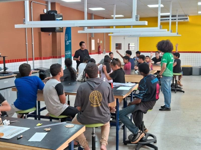 Governo de Goiás abre 1.500 vagas para cursos gratuitos de robótica