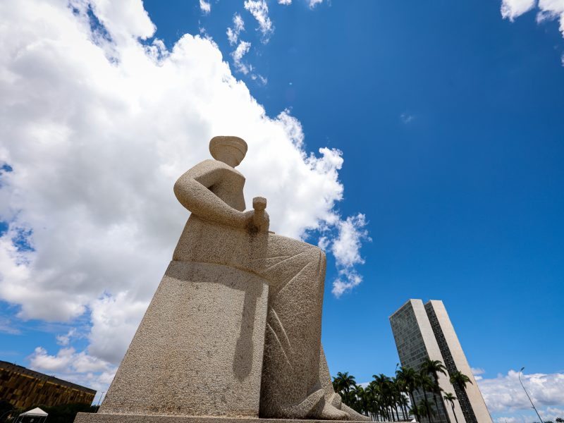 STF suspende repasses a ONGs sem transparência na aplicação de emendas parlamentares