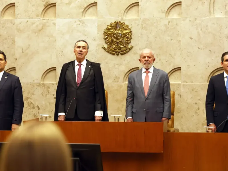 Barroso: Três Poderes estão unidos pelos princípios da Constituição. Antônio Cruz/Agência Brasi