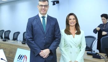 Cyro Terra Peres e Alice de Almeida Freire