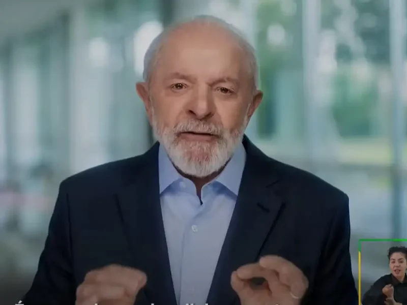 Lula anuncia parcela do Pé-de-Meia e ampliação do Farmácia Popular