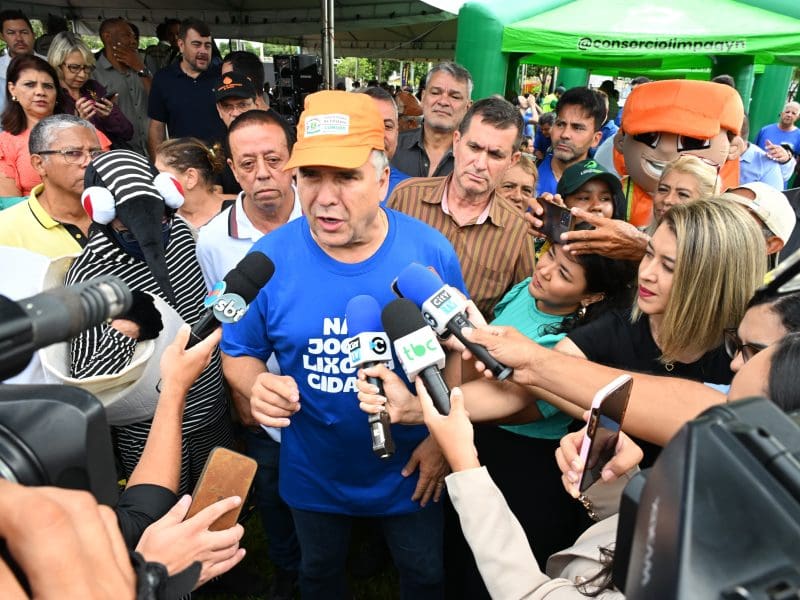 Prefeito Mabel anuncia troca da iluminação de toda a cidade por lâmpadas de LED