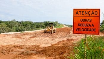 Administração focada em Obras. Daniel Vilela vistoria trabalhos nas rodovias GO 309 e GO 219