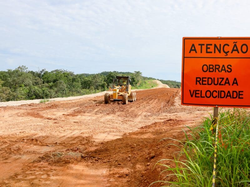Administração focada em Obras. Daniel Vilela vistoria trabalhos nas rodovias GO 309 e GO 219