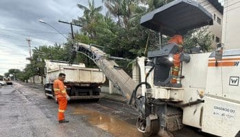Prefeitura de Goiânia revitaliza asfalto em 8 bairros da região da Cidade Jardim