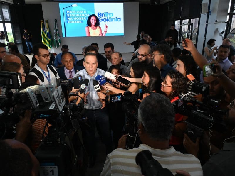 Brilha Goiânia é lançado com objetivo de trocar toca iluminação da cidade