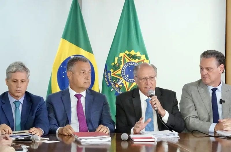 Governo zera tarifa de importação de 9 alimentos para reduzir preços